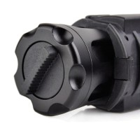 WADSN M910A Vertical Grip Weaponlight WEX202 (Black / Dark Earth) 